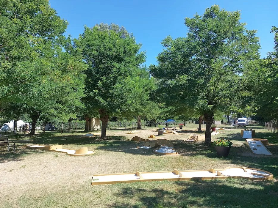 L'isle Aux Moulins Grand Center - Jargeau visuel 1/3 L'isle Aux Moulins Grand Center - Jargeau visuel 1/3